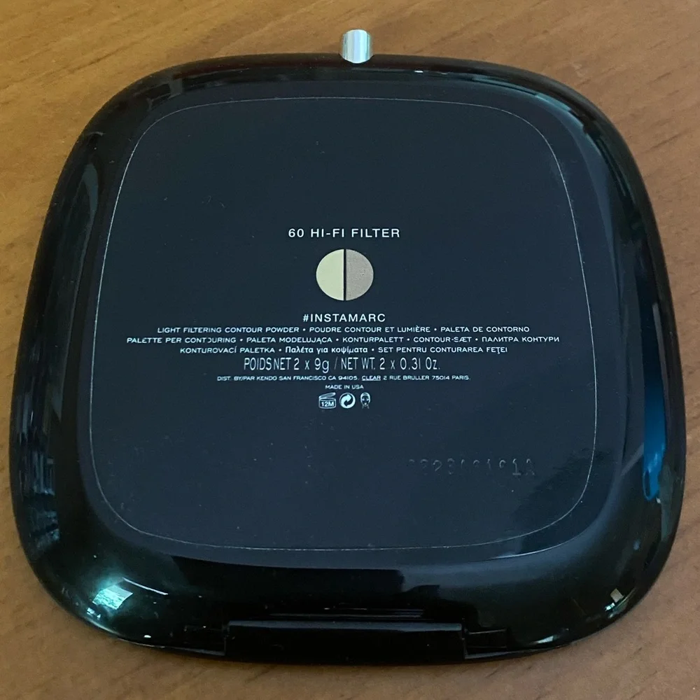 Marc Jacobs Light Filtering Contour Powder